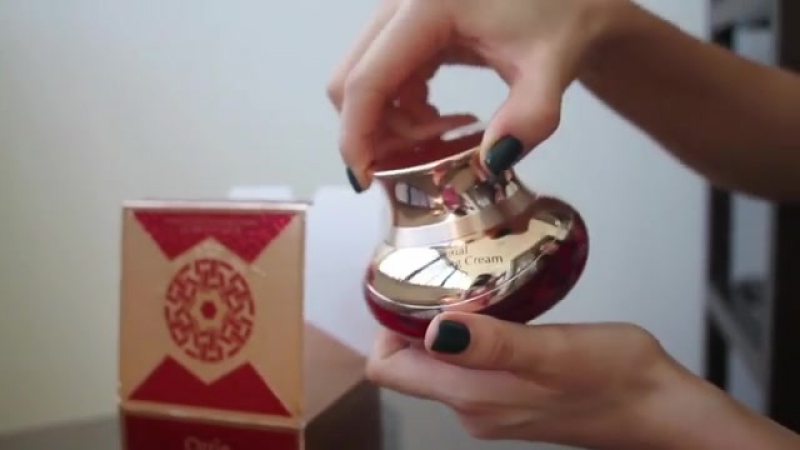 Императорский крем с экстрактом красного женьшеня и улиточным муцином imperial red ginseng snail cream