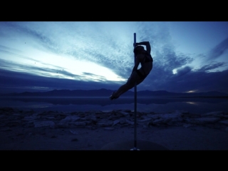 American pole champion flying laura, best pole dance video, salton sea