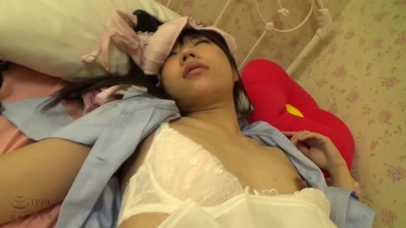 Порно видео: порно спящие японки