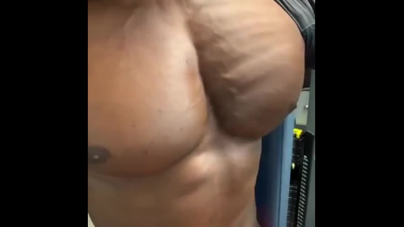 Топовые грудные