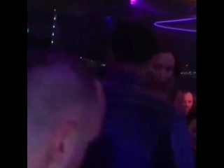 Bhbr bella hadid e abel tesfaye (the weeknd) na festa vip da magnum, em cannes,