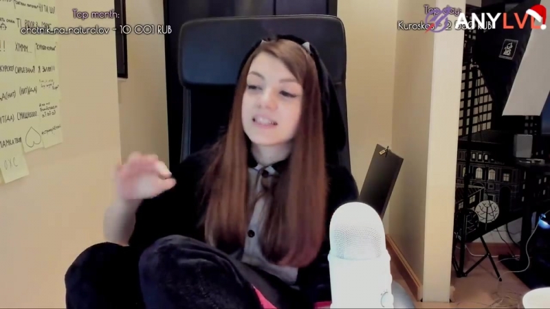 Слили инфу оляша и ивангай вместе olyashaa стрим