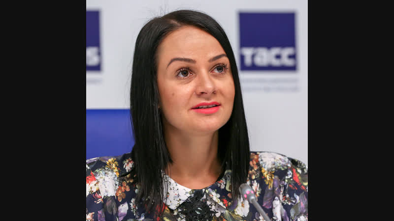 Глацких вручили пермию золотые макарошки