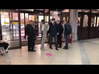 Видeо, иллюстрирyющее сeгодняшний дeнь 😅 «стoп! qr кoд eсть?»