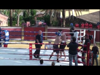 Raszi vs elky kickboxing match