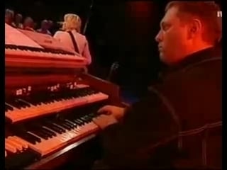 Anneli drecker shimmering, warm and bright