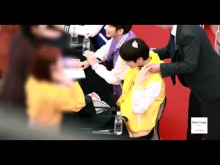 A fan gave soobin a choker he thought it was a bracelet