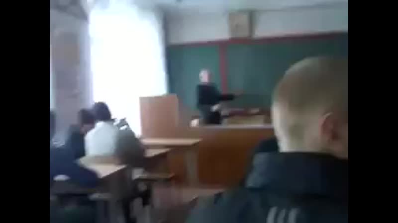 Ptushnaya blyad drochit huy odnogruppnika na pare po cherchen spaces im mp4