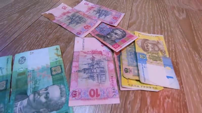 Нашел девушку в помойке много смартфонов я в шоке обзор находок из помойки