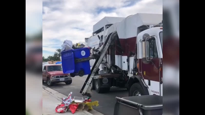 Вывоз мусора в высокотехнологичной первой экономике мира