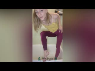 Lovely nastya wetting leggings