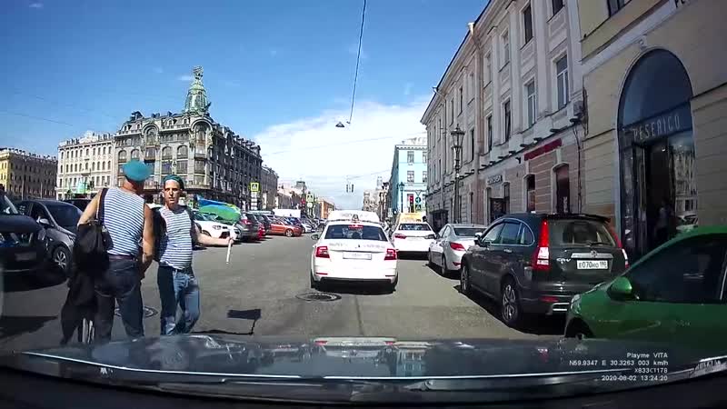 Десантники перекрыли дорогу