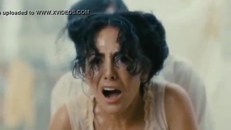 Хорошо всаживаю ей в пердак ммммм