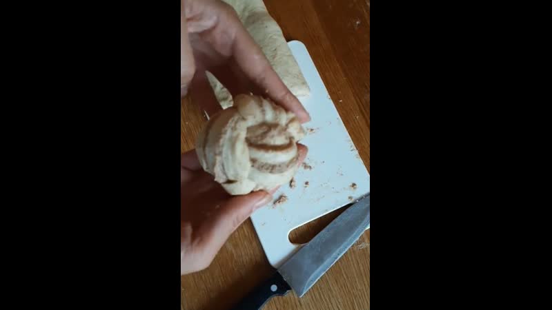 Булочки шведские плетенки формоа !!