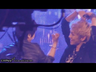 Jongkey 종키 ★ 111119 [fancam] key "love u^^" jonghyun "ya~ pabo" @ bravo! asean ev