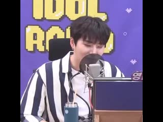 "подожди минутку"