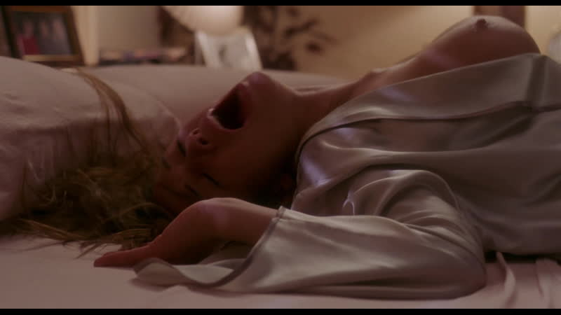 Порно фильм человек невидимка стройную Крисси Фокс страстно оттрахали в кровати спросонья