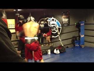 Tony lopez sparring paco cruz round 1