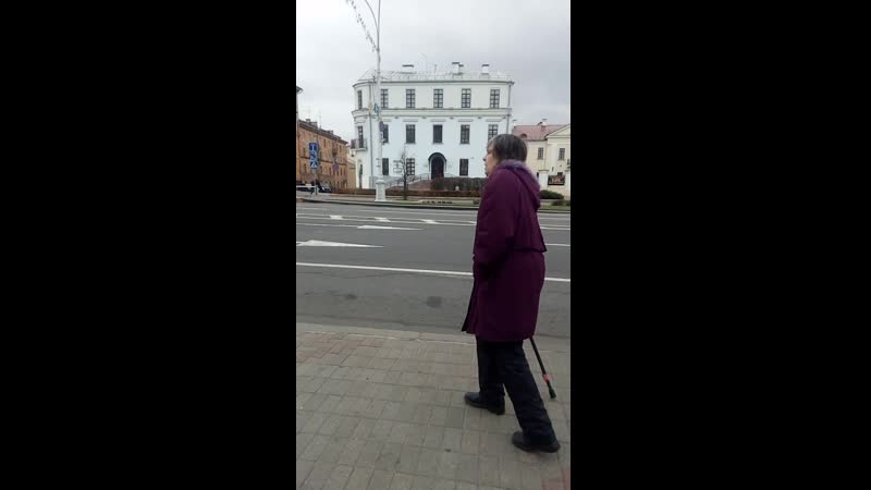 Тётка просит помочь деньгами или продуктами, рассказывая сказки про убитого в испании сына