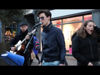 Amazing moment guy joins singing perfect by ed sheeran in italian allie sherlock