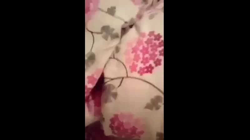 Abisi uyurken kamerada şov yapan güzel kız️ mp4