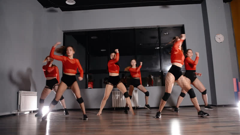 Twerk / dance / tver