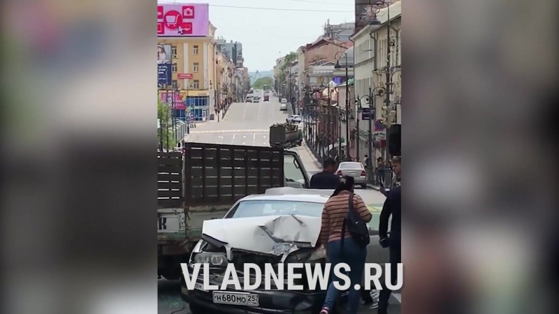Фуры porn video – Дтп в центре владивостока у фуры отказали тормоза