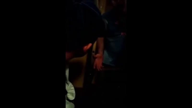 Пассажиры с теплохода родина жалуются, что их заставляли мыть пол в трюме, а потом избили и привязали к лестнице