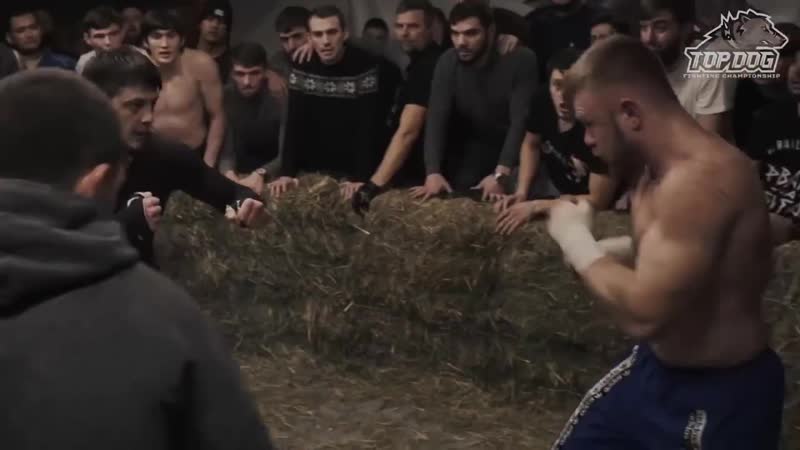 Моряк пулеметчик левый прямой правый боковой в прыжке