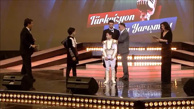 Награждение турсынхана (kazakhstan) айдина kyrgyzstan – live at türkvızyon 2015 grand