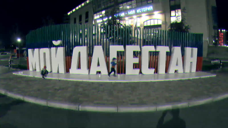 Русский блогер берет интервью у дагестанских неформалов (без палева) [нетипичная махачкала]