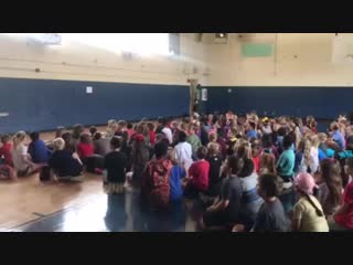 Porn in elementary school hold a surprise party for their beloved school custodian