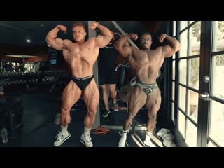 Urs kalecinski & terrence ruffin train & pose together