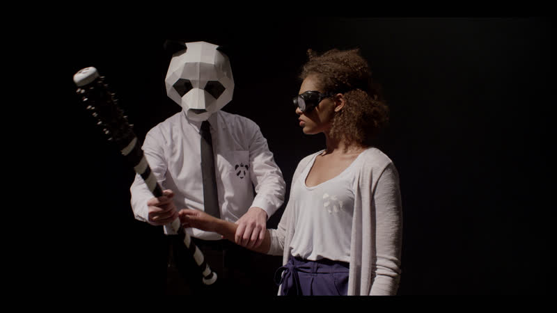 Эксперимент «за стеклом» – русский трейлер №2