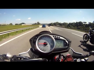 Kawasaki z750 vs subaru sti