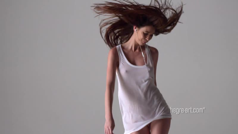Flexi victoria r slow motion hegre art