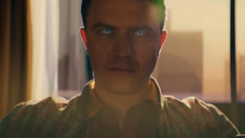 Выход (2020) exit ein near future thriller