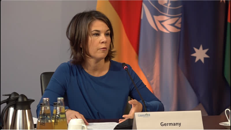 Live vom petersberger klimadialog eröffnungsreden von baerbock und scholz