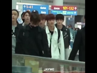 Taeil smiled when he saw winwin jumping like a porn this is so cutee