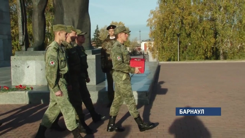 Алтайский боец вов, чьи останки нашли с именным медальоном, вернулся на родину