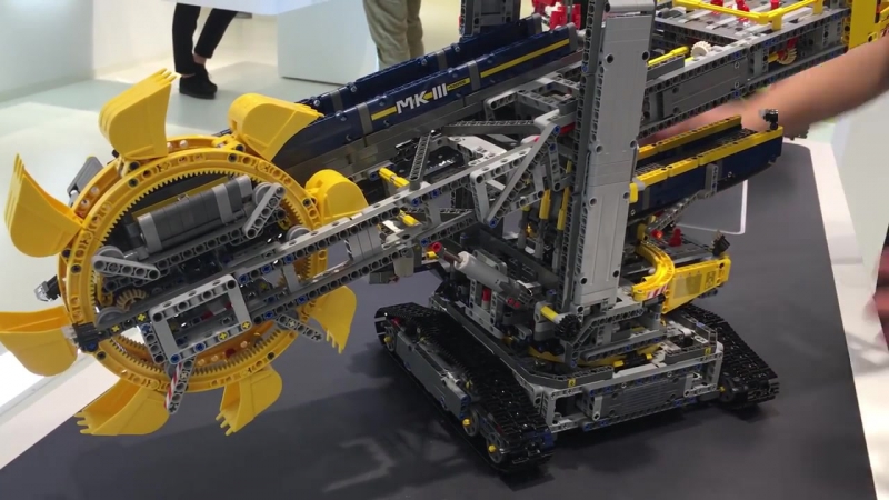 Lego technic bucket wheel excavator set 42055