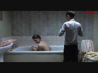 Порно видео Брат и сестра купаются в ванной. Смотреть Брат и сестра купаются в ванной онлайн