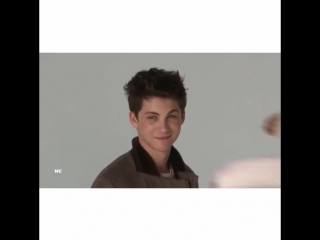 Логан лерман logan lerman