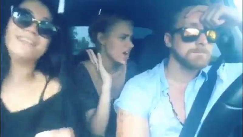 Когда развозишь пьяных баб по домам