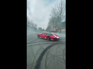 Ferrari 488 pista piloti ferrari