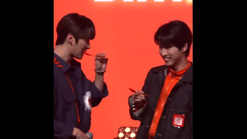 Lee minho age 7 and han jisung age