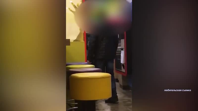 В уфимском 'макдональдсе' школьница устроила массовую