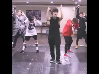 Is it even a bts era without their iconic lalala well, i guess not