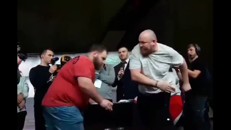 Пельменя ушатали