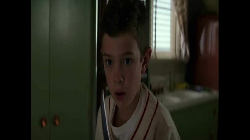 Сын застукал папу с тетей за непристойным занятием